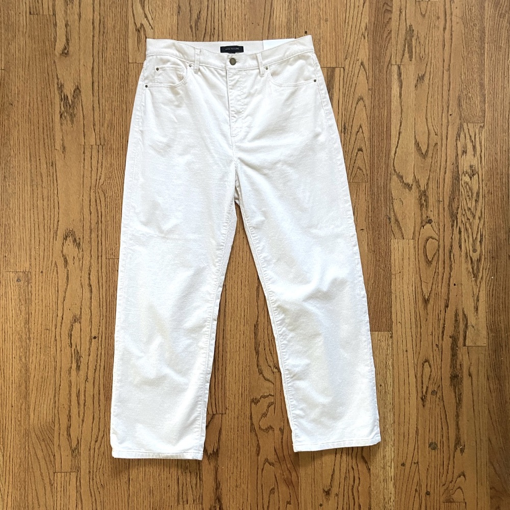 NWT Ann Taylor The Easy Straight Corduroy Pant, Size 8